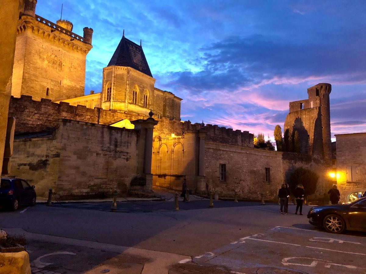L'Inattendu Uzes Exterior photo